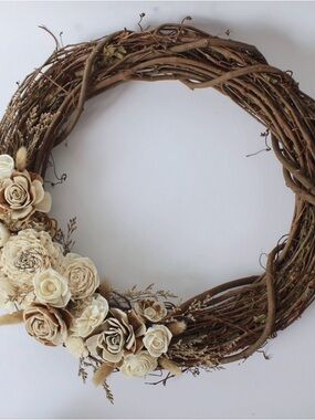 Grapevine Wreath 20" with dried florals